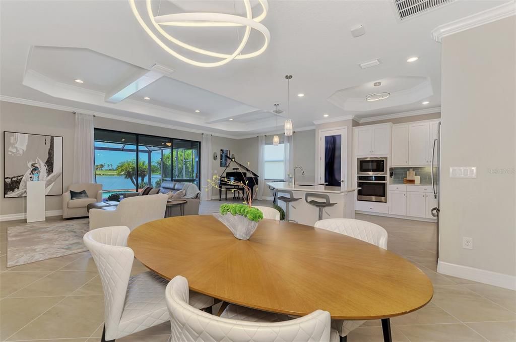 For Sale: $709,000 (2 beds, 2 baths, 1858 Square Feet)