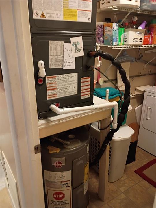 For Sale: $180,000 (2 beds, 1 baths, 987 Square Feet)