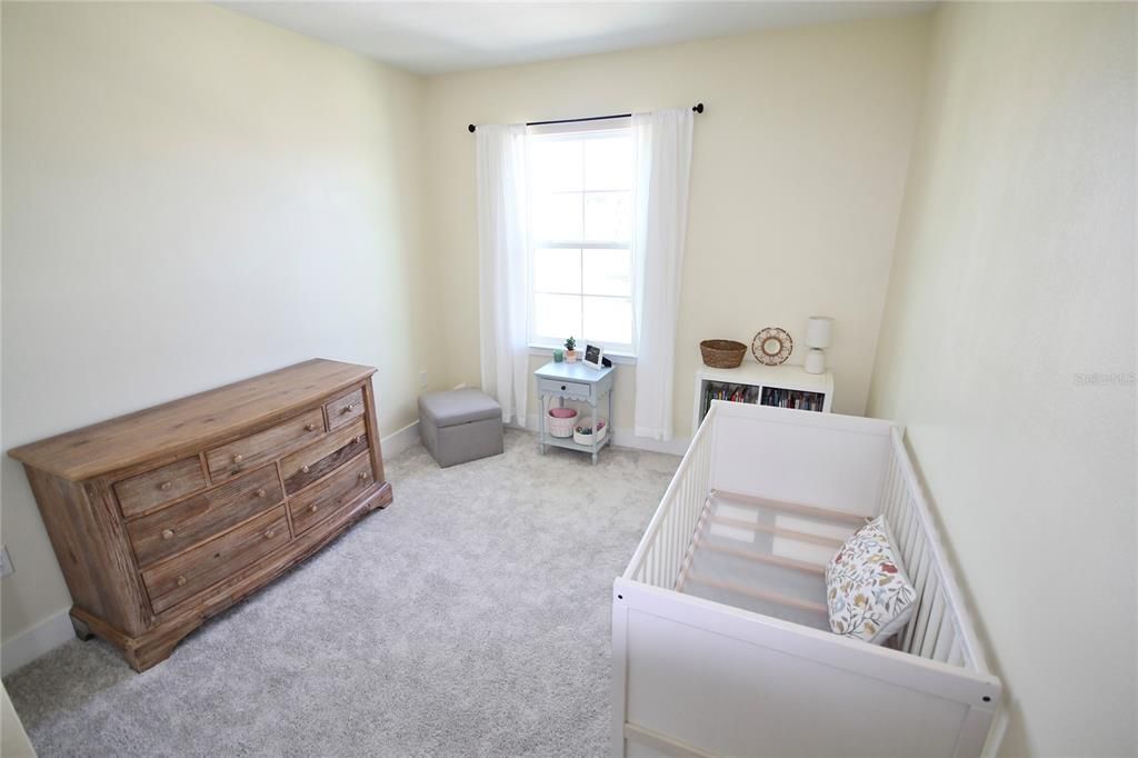 For Rent: $2,550 (3 beds, 2 baths, 1907 Square Feet)