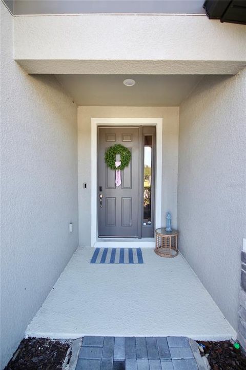 For Rent: $2,550 (3 beds, 2 baths, 1907 Square Feet)