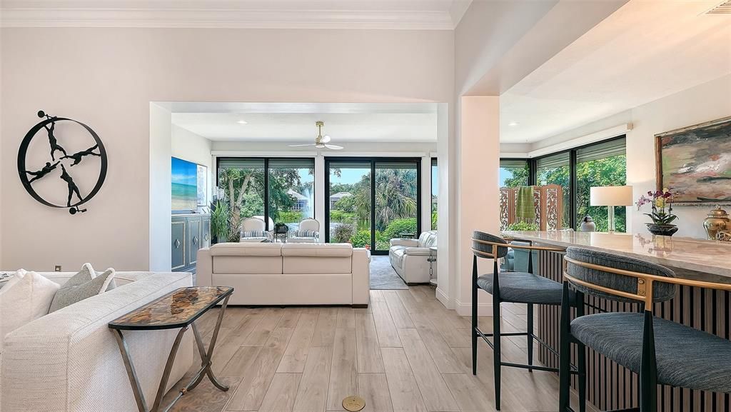 For Sale: $1,295,000 (3 beds, 2 baths, 2850 Square Feet)