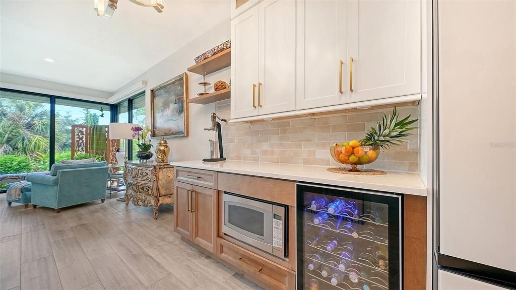 For Sale: $1,295,000 (3 beds, 2 baths, 2850 Square Feet)