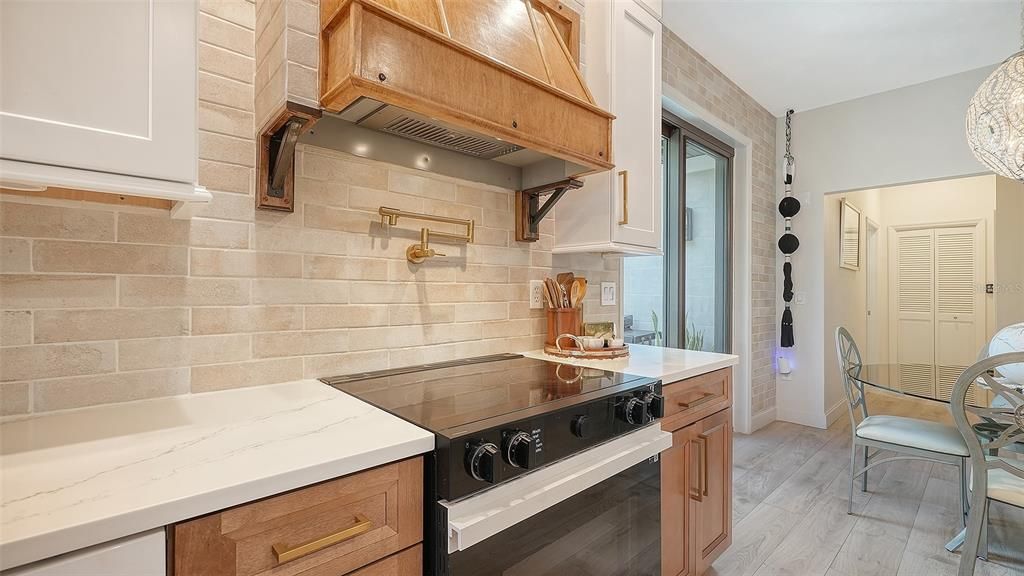 For Sale: $1,295,000 (3 beds, 2 baths, 2850 Square Feet)