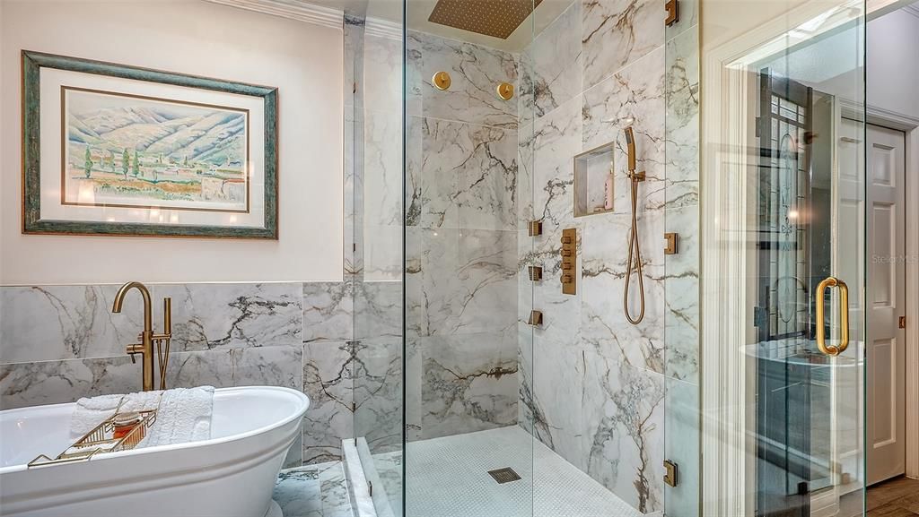 For Sale: $1,295,000 (3 beds, 2 baths, 2850 Square Feet)