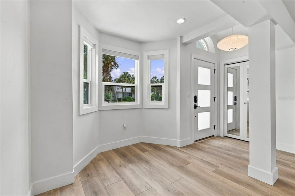 For Rent: $6,000 (3 beds, 2 baths, 1588 Square Feet)