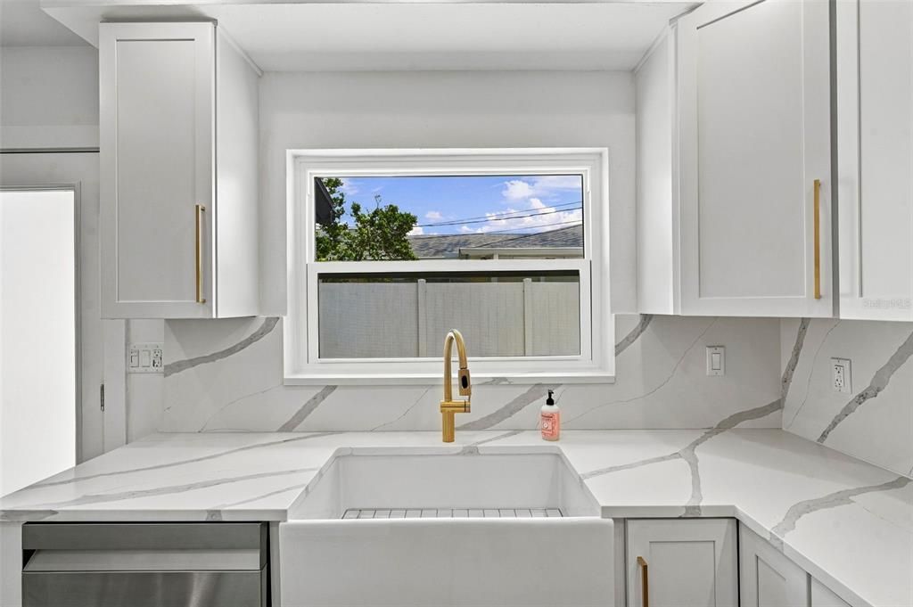 For Rent: $6,000 (3 beds, 2 baths, 1588 Square Feet)