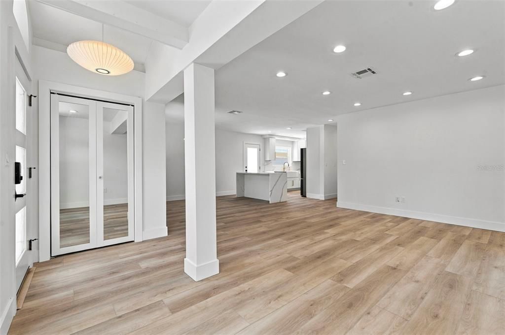 For Rent: $6,000 (3 beds, 2 baths, 1588 Square Feet)