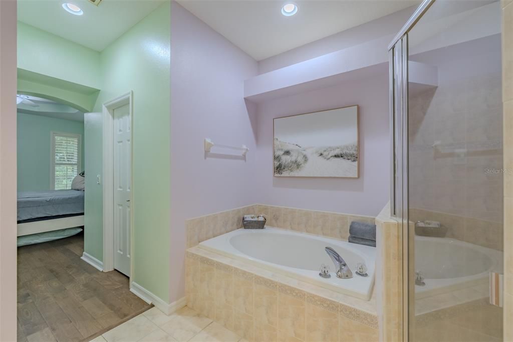 For Sale: $419,000 (3 beds, 2 baths, 2274 Square Feet)
