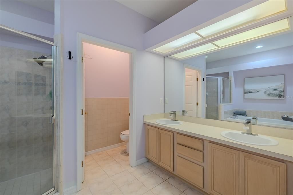 For Sale: $419,000 (3 beds, 2 baths, 2274 Square Feet)