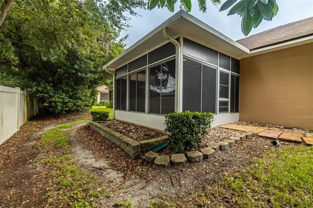 For Sale: $419,000 (3 beds, 2 baths, 2274 Square Feet)