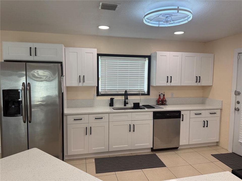 For Sale: $1,050,000 (4 beds, 3 baths, 2567 Square Feet)