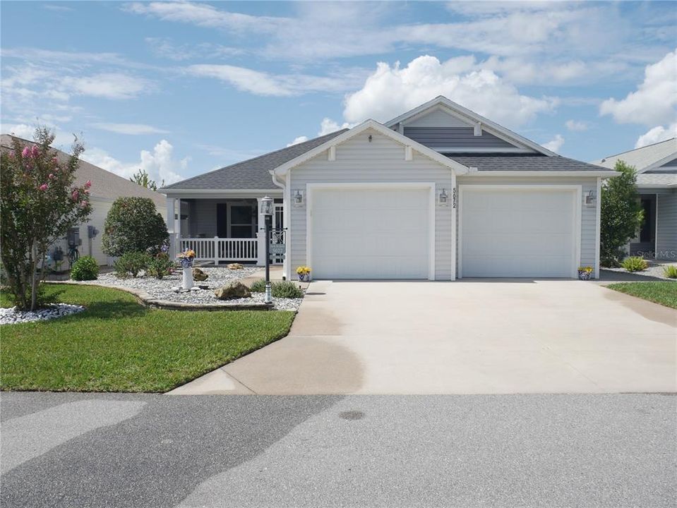 For Sale: $429,900 (3 beds, 2 baths, 1791 Square Feet)