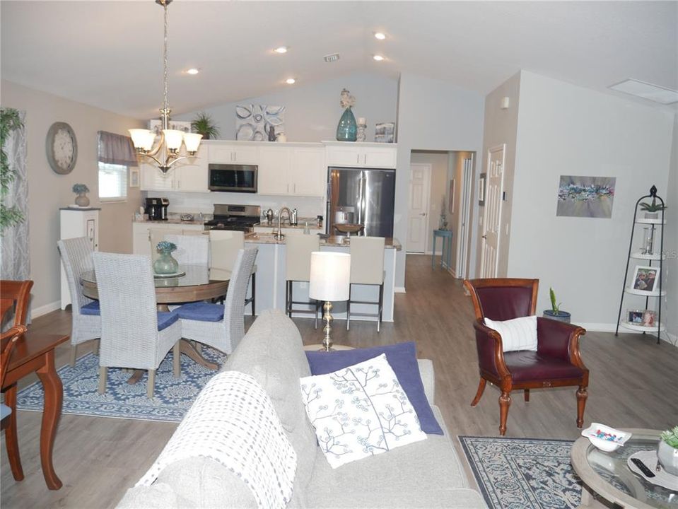 For Sale: $429,900 (3 beds, 2 baths, 1791 Square Feet)