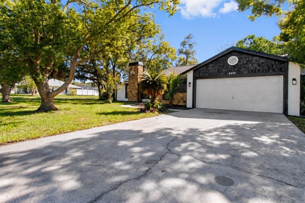 For Sale: $325,000 (3 beds, 2 baths, 1508 Square Feet)