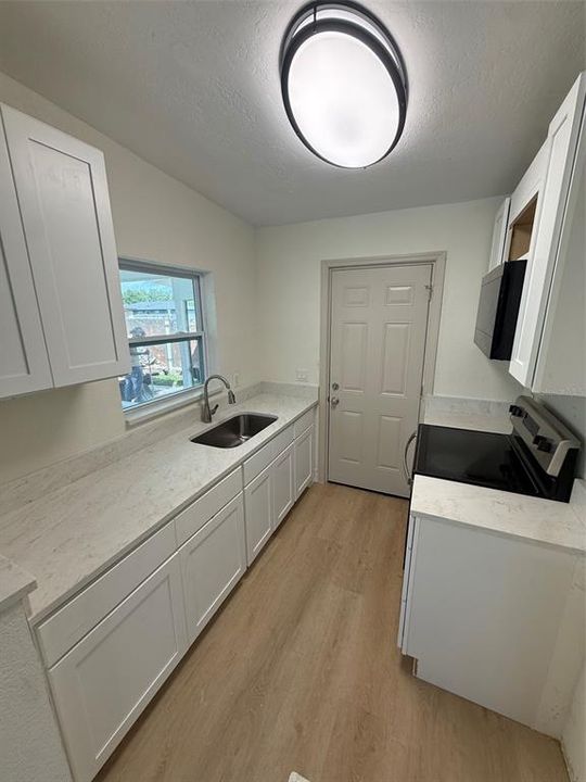 En Venta: $229,900 (2 camas, 1 baños, 800 Pies cuadrados)