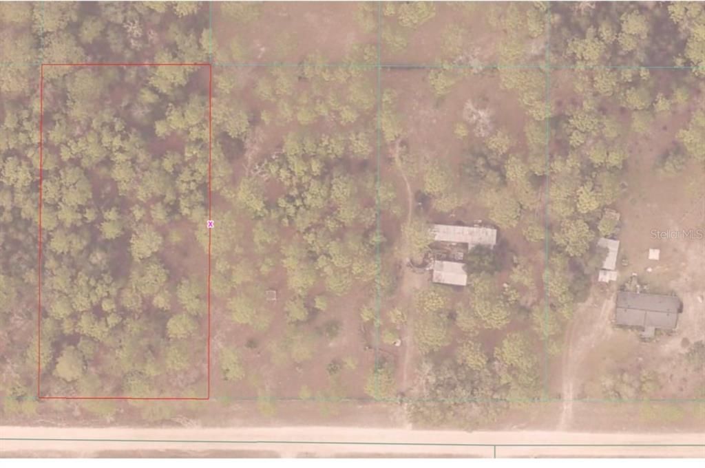 En Venta: $45,000 (1.04 acres)
