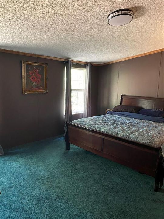 For Sale: $279,500 (4 beds, 2 baths, 2144 Square Feet)