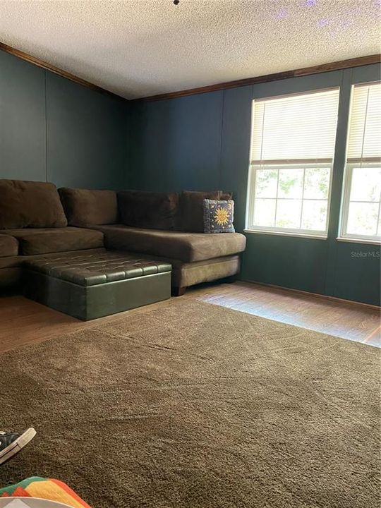 For Sale: $279,500 (4 beds, 2 baths, 2144 Square Feet)