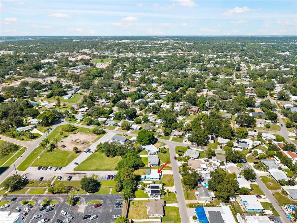 For Sale: $375,000 (2 beds, 1 baths, 1030 Square Feet)
