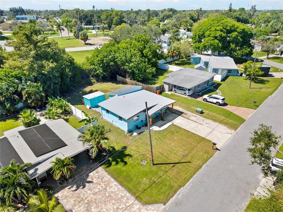For Sale: $375,000 (2 beds, 1 baths, 1030 Square Feet)