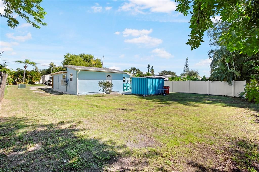 For Sale: $375,000 (2 beds, 1 baths, 1030 Square Feet)