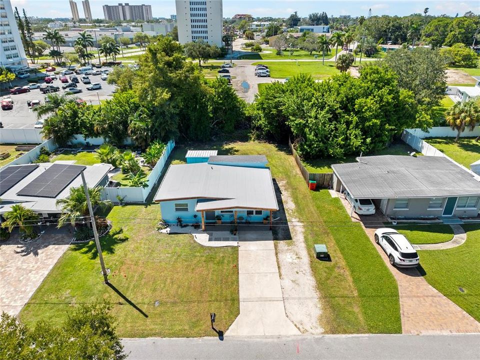 For Sale: $375,000 (2 beds, 1 baths, 1030 Square Feet)