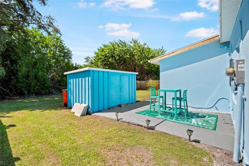 For Sale: $375,000 (2 beds, 1 baths, 1030 Square Feet)