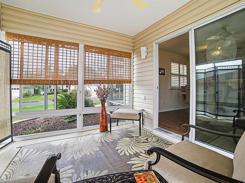 En Venta: $298,000 (2 camas, 2 baños, 1130 Pies cuadrados)