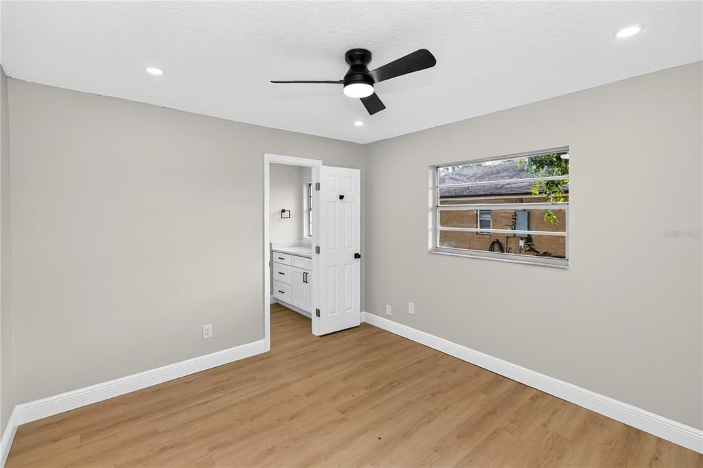 For Sale: $575,000 (4 beds, 3 baths, 2616 Square Feet)