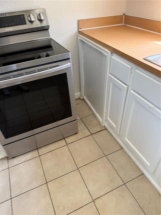 For Sale: $295,900 (8 beds, 0 baths, 1544 Square Feet)