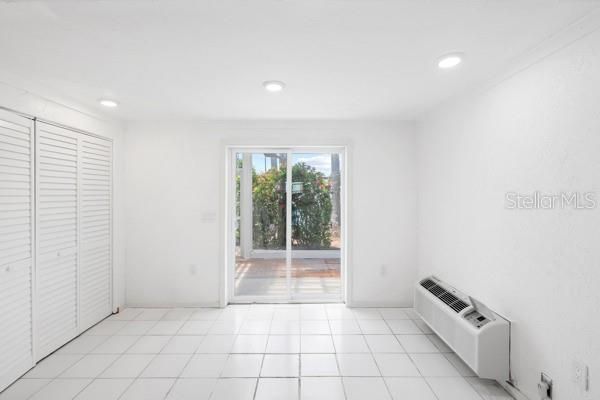Active With Contract: $1,499,000 (2 beds, 3 baths, 1696 Square Feet)