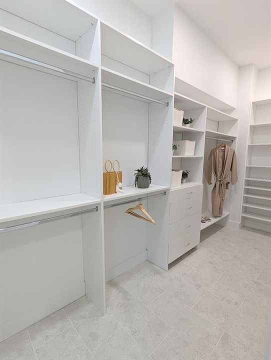 En Venta: $2,499,000 (5 camas, 5 baños, 4623 Pies cuadrados)