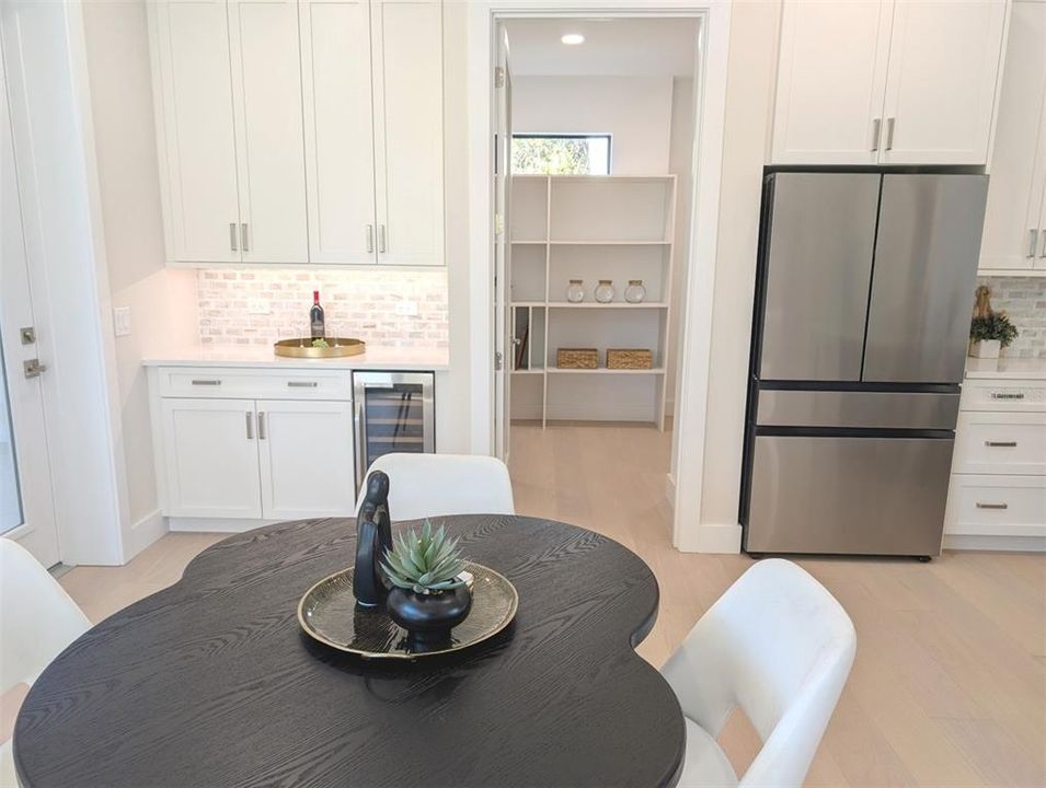 En Venta: $2,499,000 (5 camas, 5 baños, 4623 Pies cuadrados)