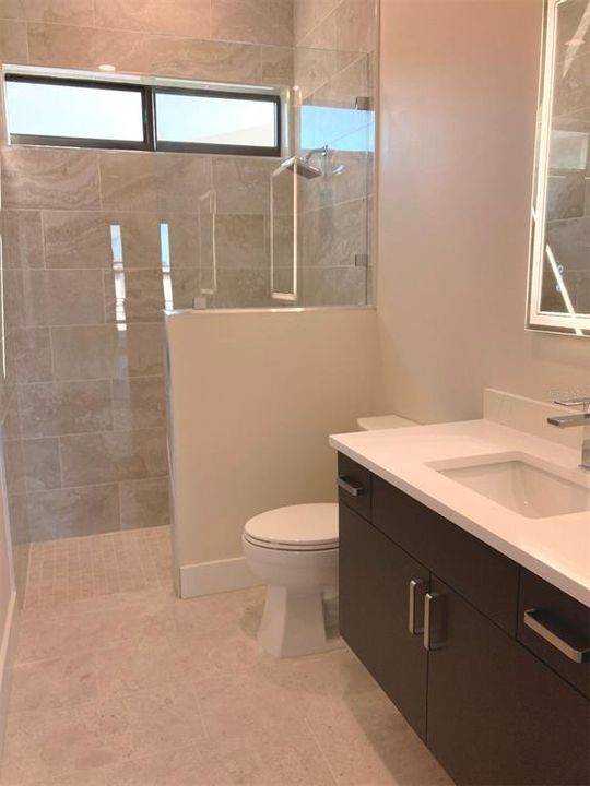 En Venta: $2,499,000 (5 camas, 5 baños, 4623 Pies cuadrados)