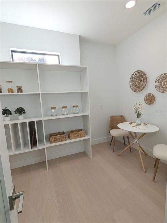 En Venta: $2,499,000 (5 camas, 5 baños, 4623 Pies cuadrados)