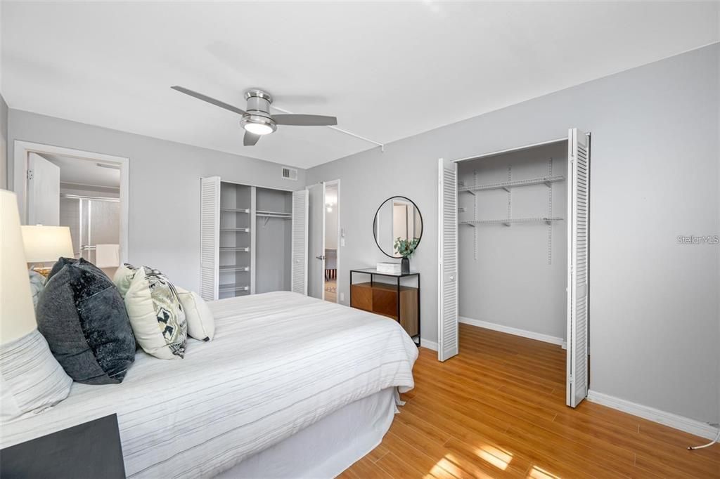 For Sale: $160,000 (2 beds, 2 baths, 840 Square Feet)