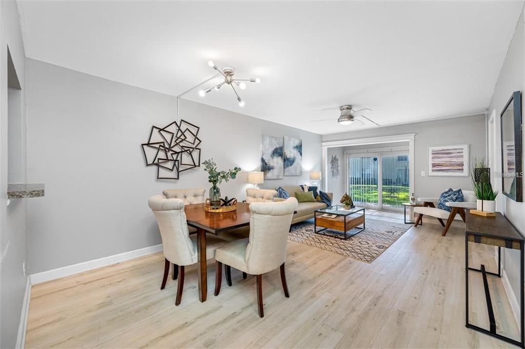 For Sale: $160,000 (2 beds, 2 baths, 840 Square Feet)
