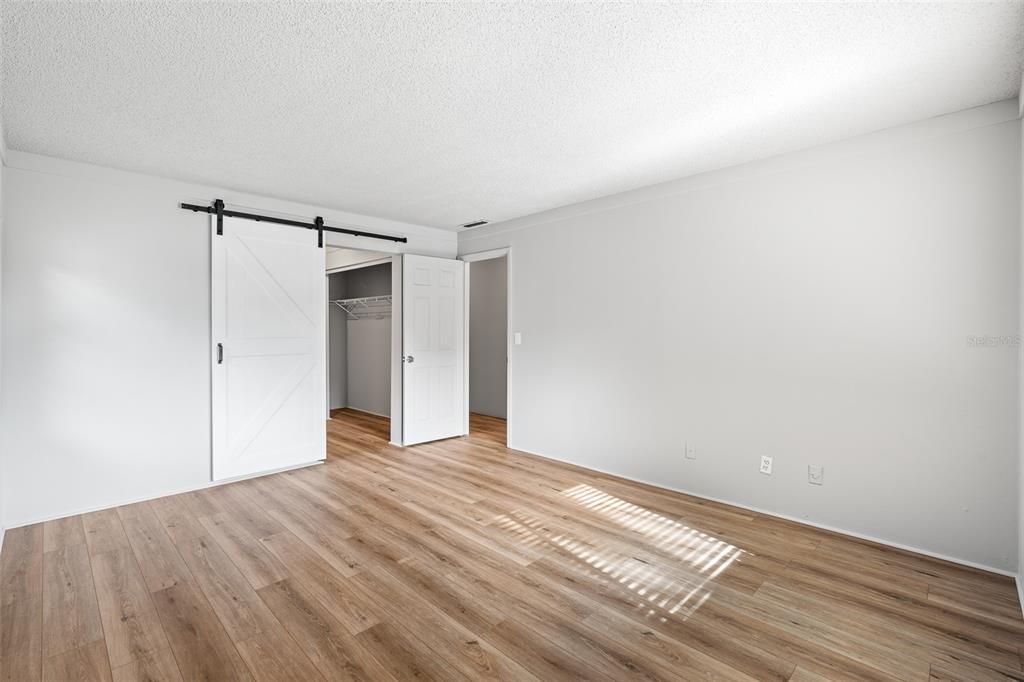 For Sale: $169,000 (2 beds, 2 baths, 1006 Square Feet)