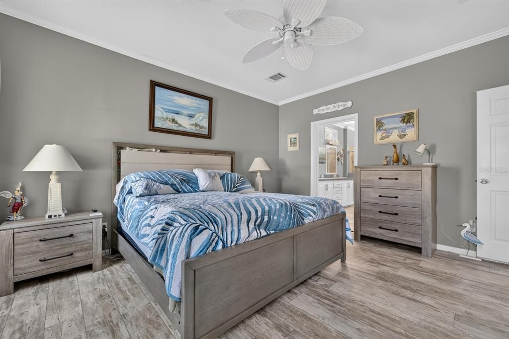 For Sale: $392,000 (3 beds, 2 baths, 1920 Square Feet)