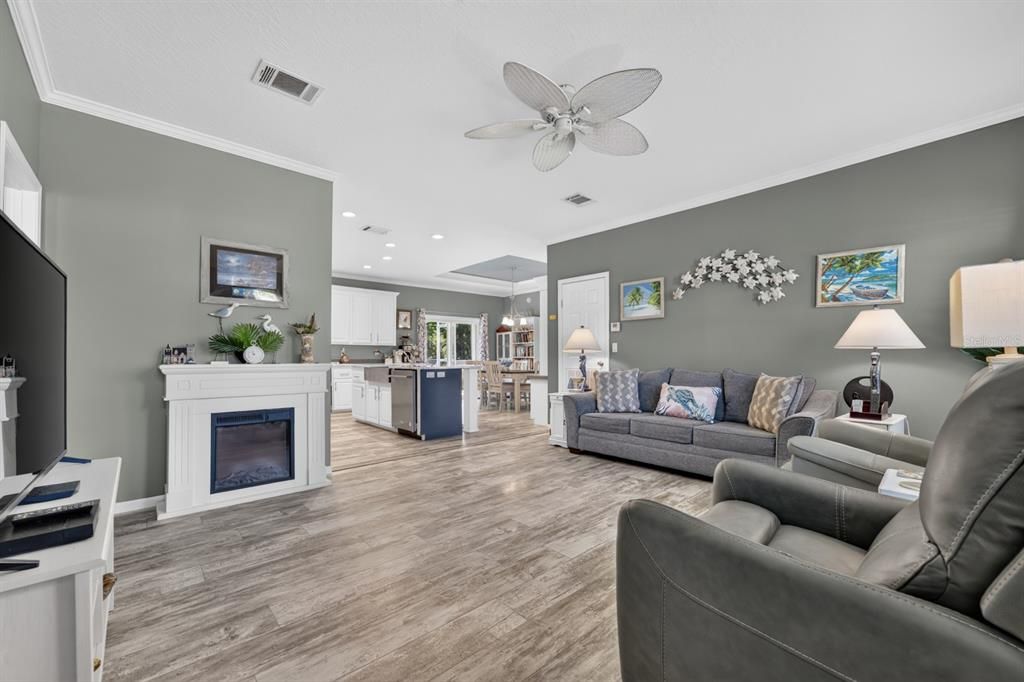 For Sale: $392,000 (3 beds, 2 baths, 1920 Square Feet)