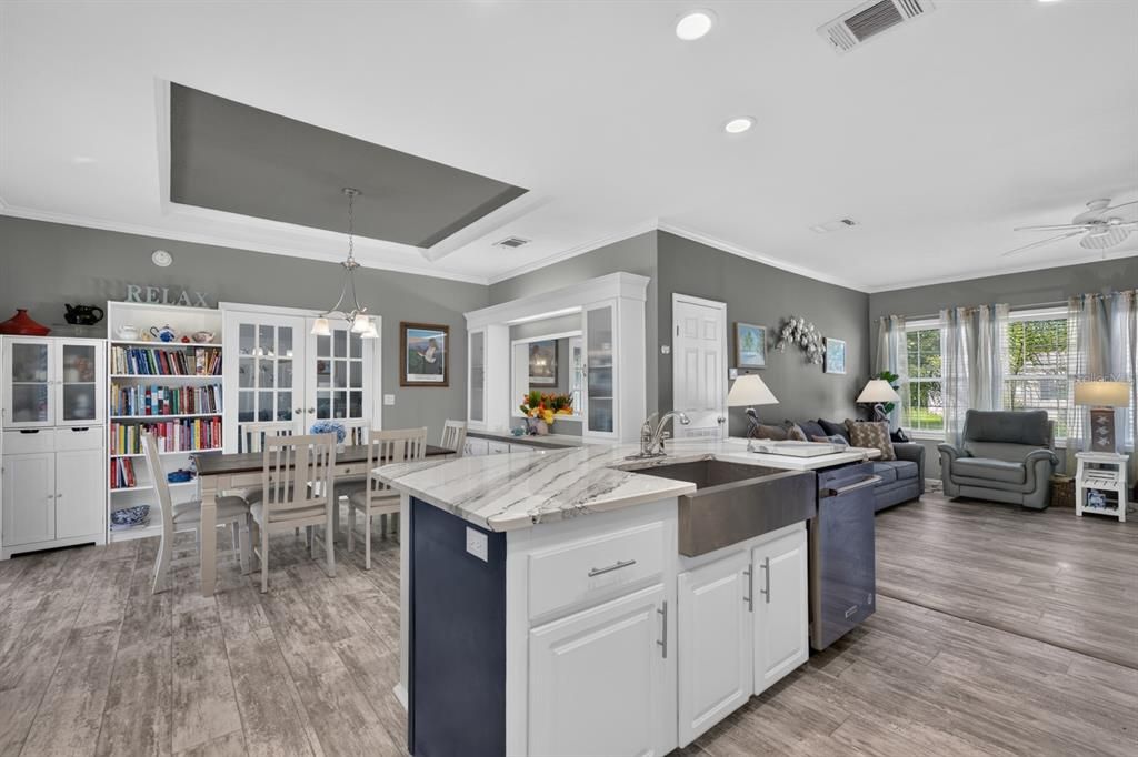 For Sale: $392,000 (3 beds, 2 baths, 1920 Square Feet)