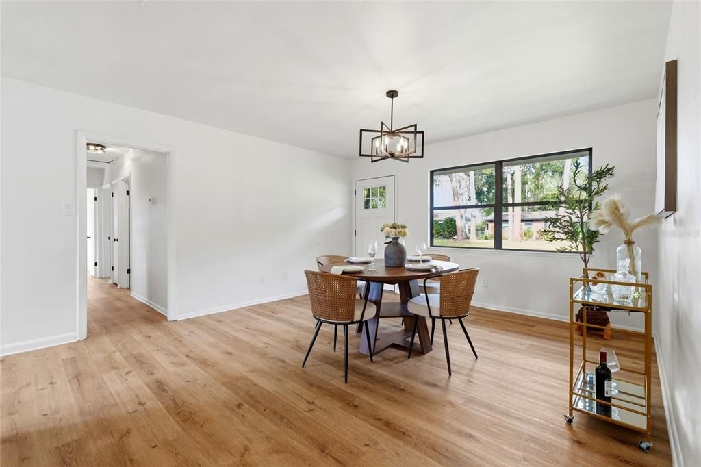 En Venta: $269,900 (3 camas, 2 baños, 1543 Pies cuadrados)