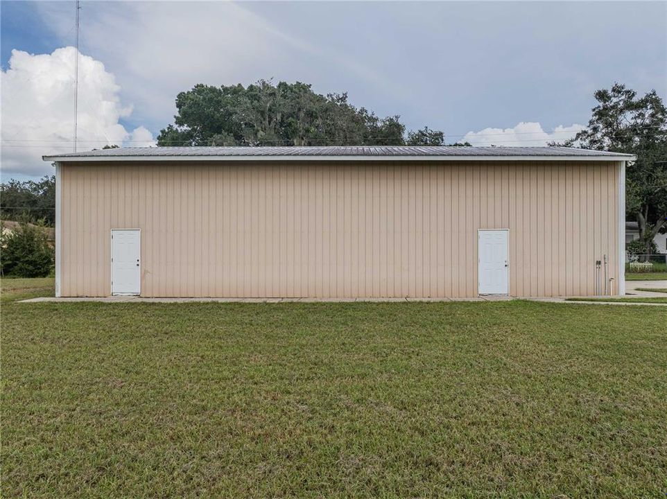 For Sale: $679,000 (3 beds, 2 baths, 2539 Square Feet)