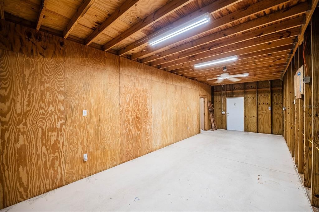 For Sale: $679,000 (3 beds, 2 baths, 2539 Square Feet)