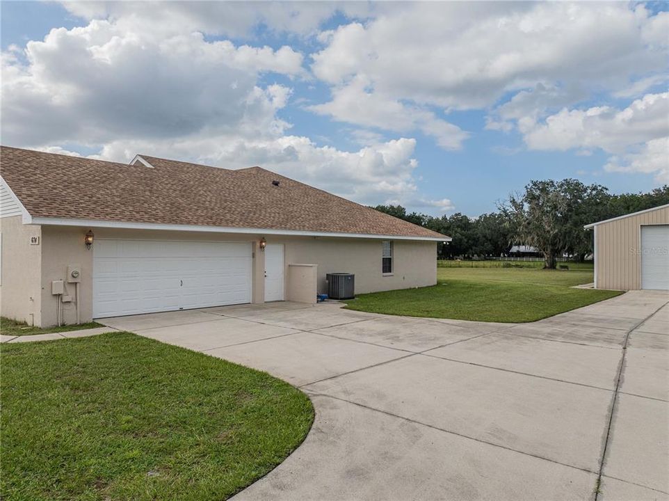 For Sale: $679,000 (3 beds, 2 baths, 2539 Square Feet)