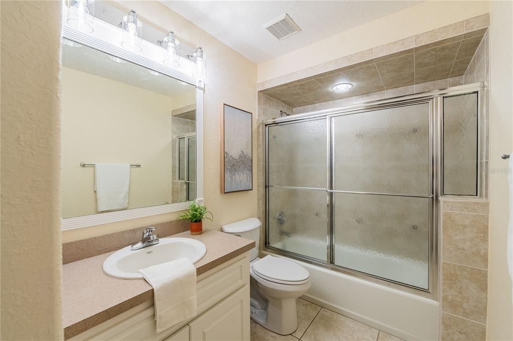 For Sale: $679,000 (3 beds, 2 baths, 2539 Square Feet)