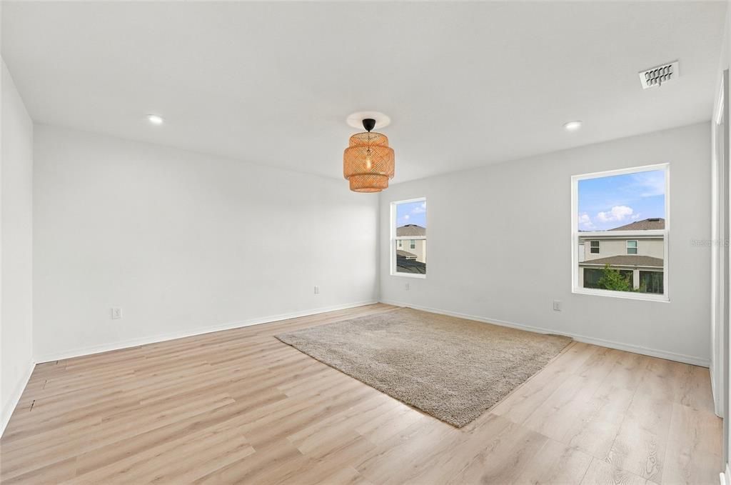 En Venta: $535,000 (3 camas, 2 baños, 2373 Pies cuadrados)