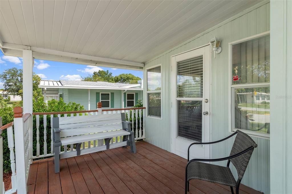 Active With Contract: $154,000 (2 beds, 2 baths, 1104 Square Feet)
