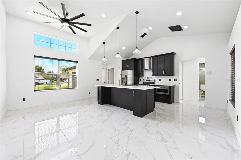 For Sale: $350,000 (3 beds, 2 baths, 1416 Square Feet)