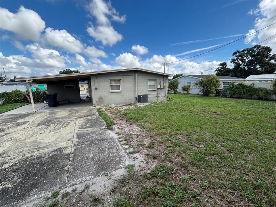 For Sale: $285,000 (3 beds, 1 baths, 1098 Square Feet)
